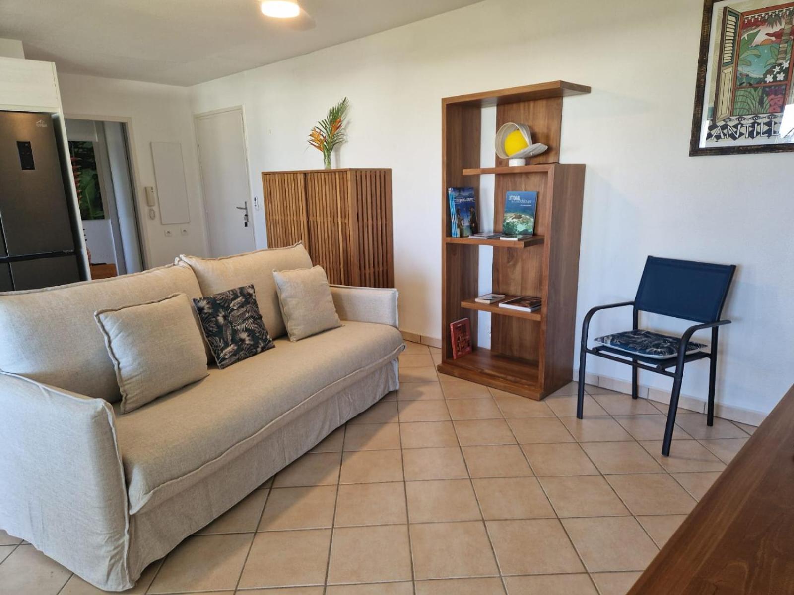 Aux Aigrettes A Anne, T3 Confort, Piscine, Reserve D'eau, Proche De La De Bois-jolan Appartement *